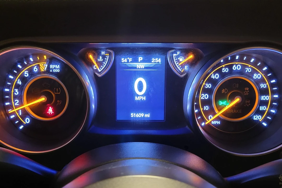 2018 Jeep JL Wrangler - Image 29 of 31