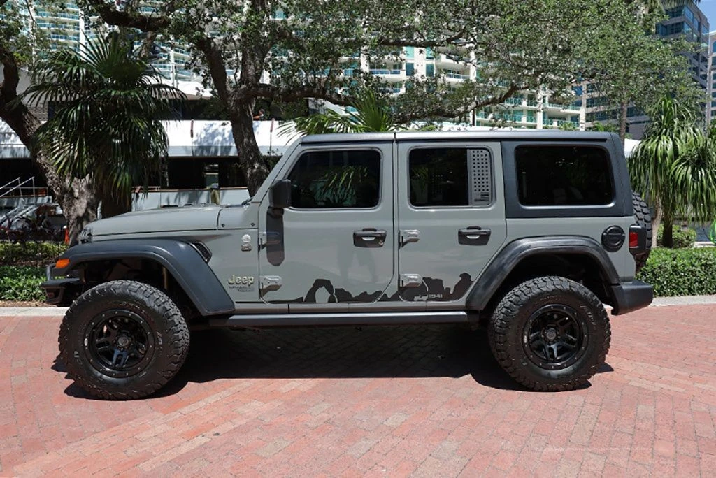 2018 Jeep - Image 14 of 31