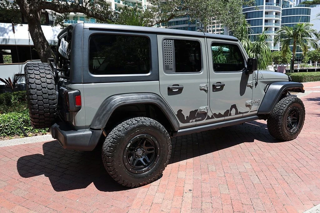 2018 Jeep - Image 19 of 31