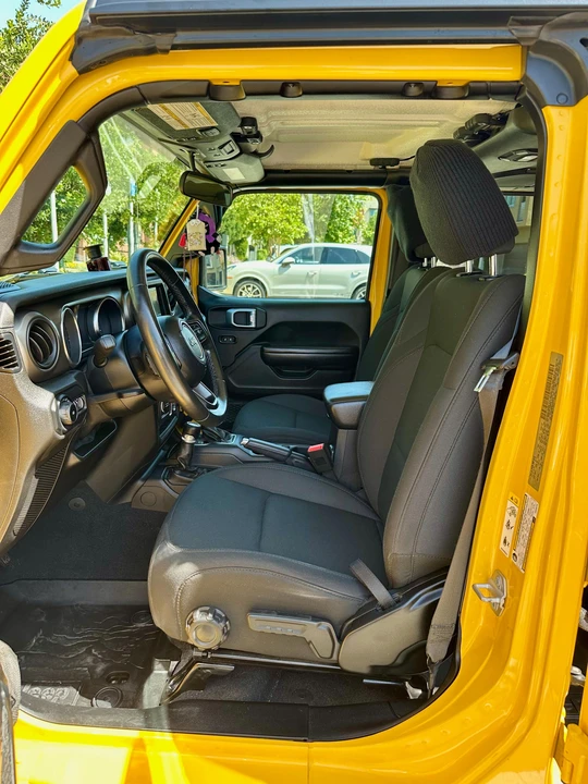 2018 Jeep JL Wrangler - Image 19 of 31