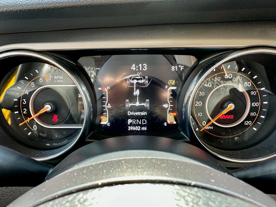 2018 Jeep JL Wrangler - Image 18 of 31