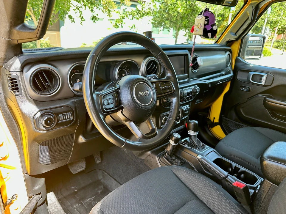 2018 Jeep JL Wrangler - Image 15 of 31