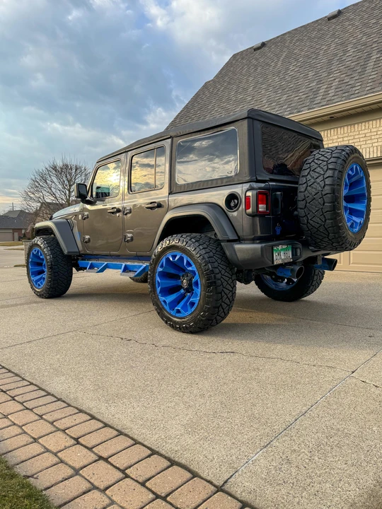 2018 Jeep JL Wrangler - Image 10 of 31
