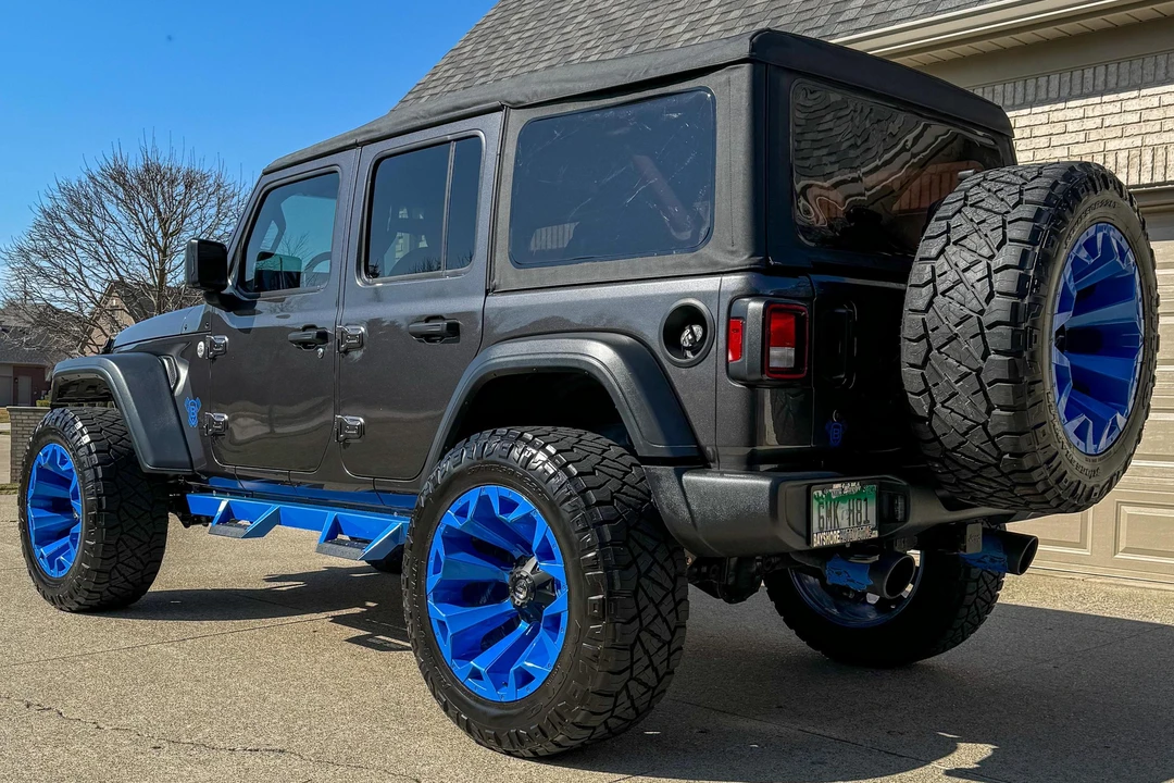 2018 Jeep JL Wrangler - Image 4 of 31