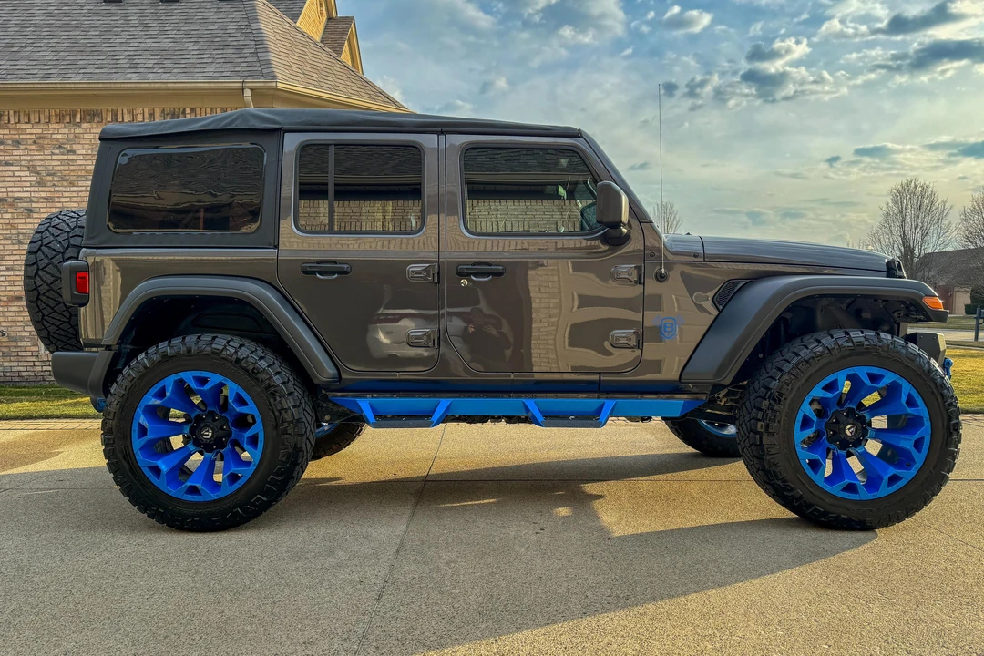 2018 Jeep JL Wrangler - Image 3 of 31