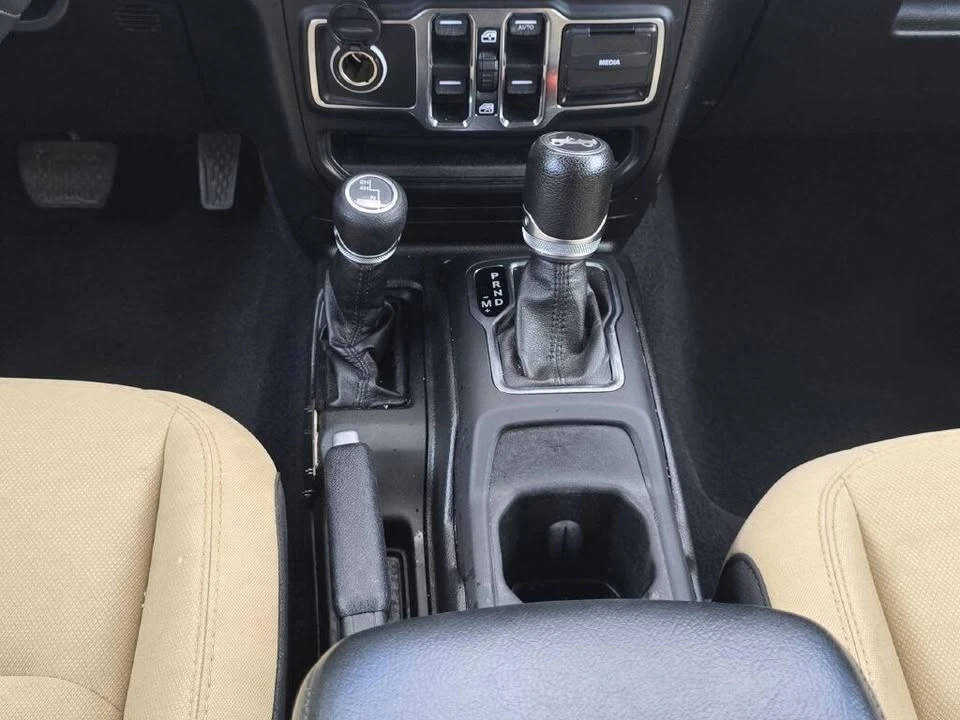 2018 Jeep JK Wrangler - Image 18 of 20