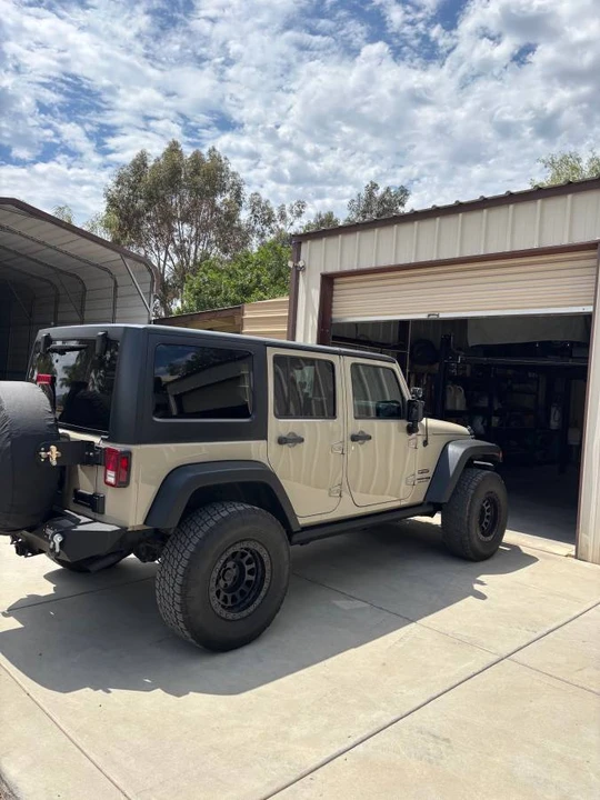 2018 Jeep JK Wrangler - Image 2 of 5