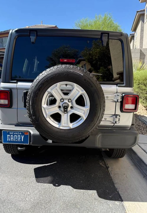 2018 Jeep JL Wrangler - Image 3 of 13