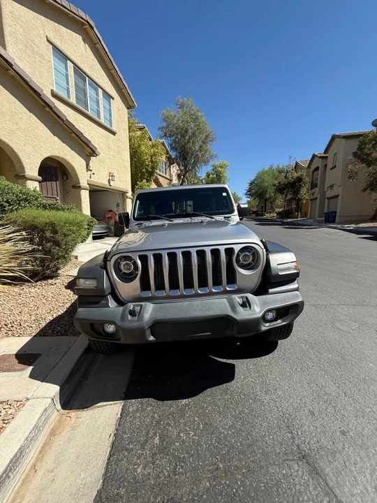 2018 Jeep JL Wrangler - Image 2 of 13