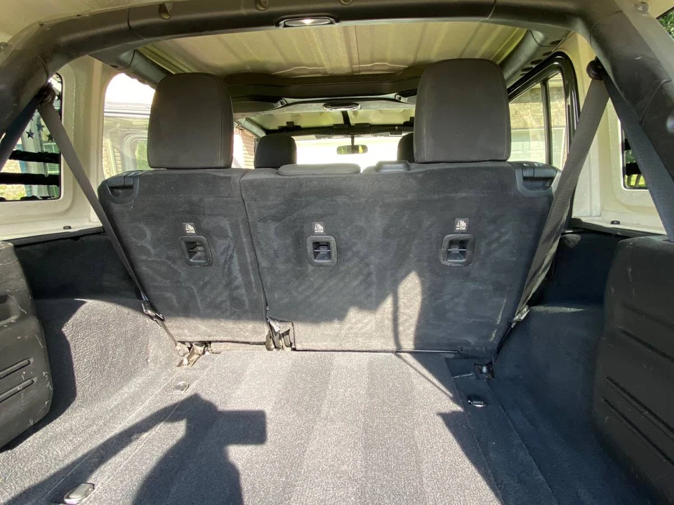 2018 Jeep JL Wrangler - Image 11 of 16