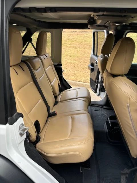 2018 Jeep JL Wrangler - Image 12 of 24