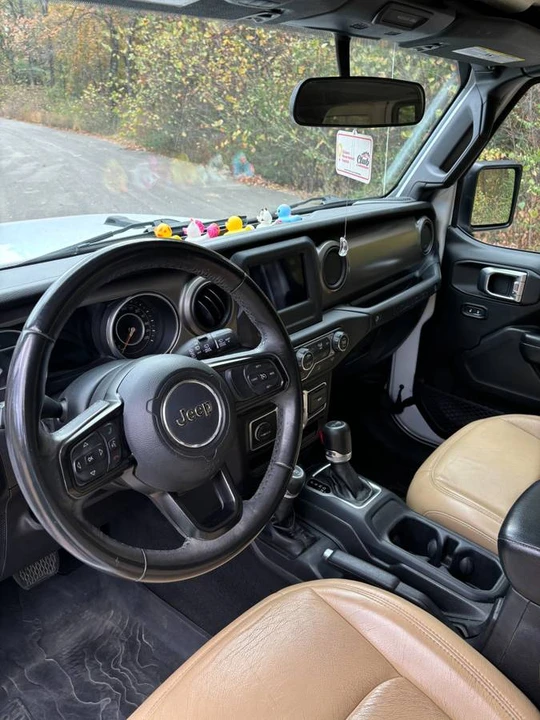 2018 Jeep JL Wrangler - Image 18 of 24