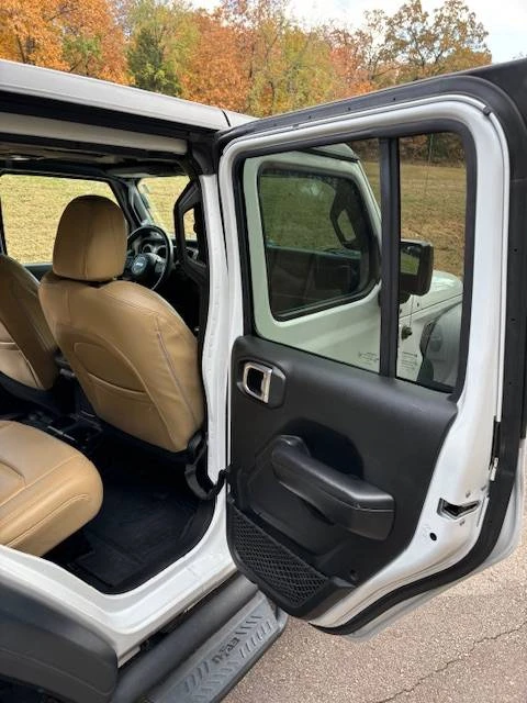 2018 Jeep JL Wrangler - Image 11 of 24