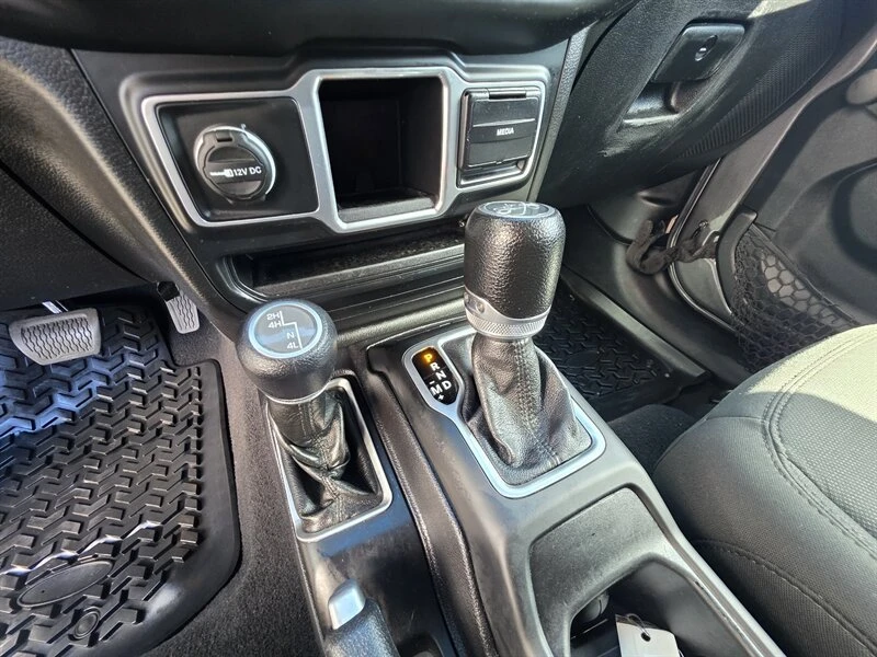 2018 Jeep JK Wrangler - Image 16 of 20