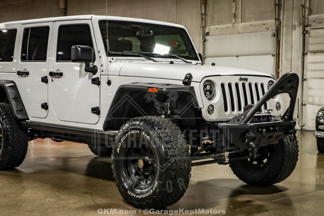 2018 Jeep JL Wrangler - Image 15 of 31