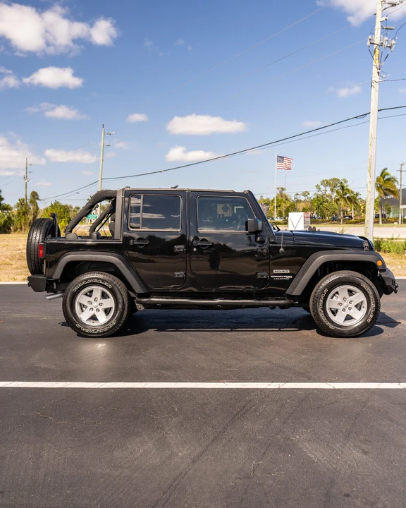 2018 Jeep JK Wrangler - Image 13 of 31