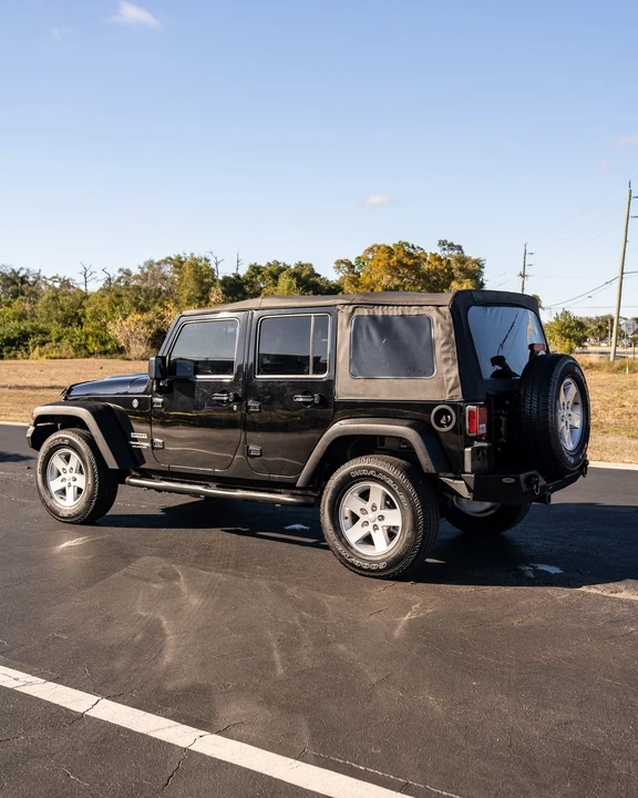 2018 Jeep JK Wrangler - Image 7 of 31