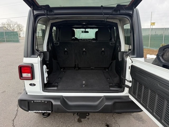 2018 Jeep JL Wrangler - Image 15 of 21