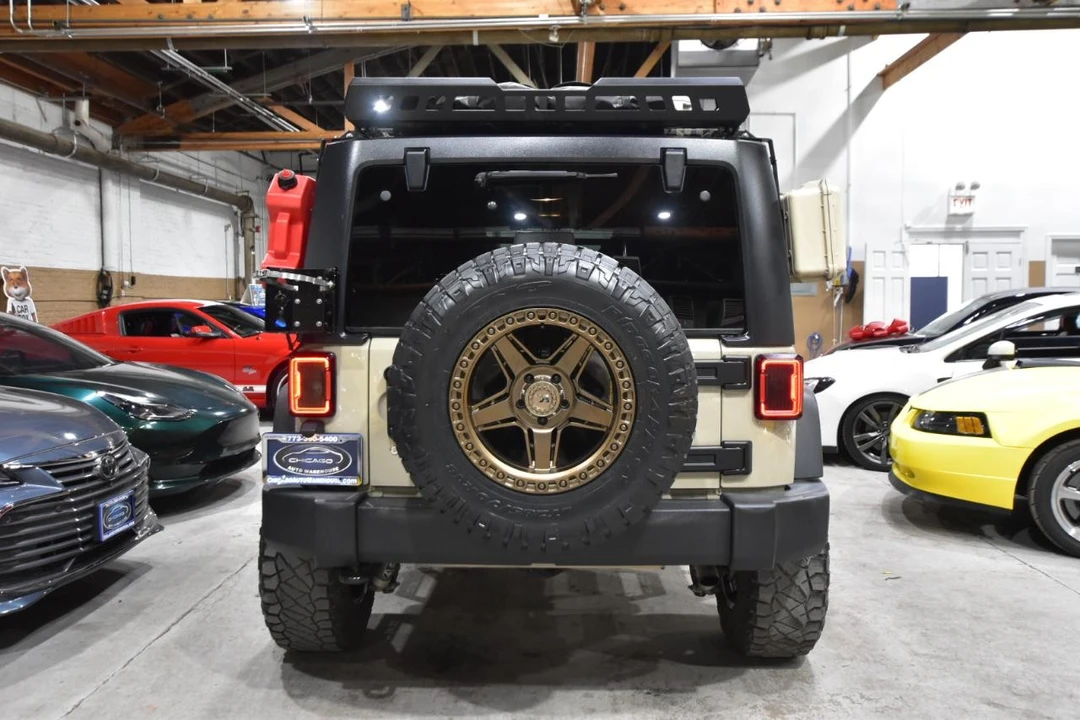 2018 Jeep JL Wrangler - Image 18 of 31