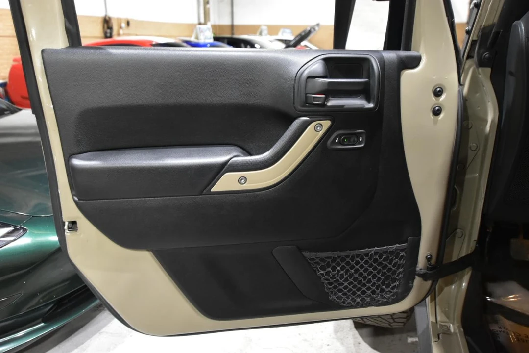 2018 Jeep JL Wrangler - Image 25 of 31