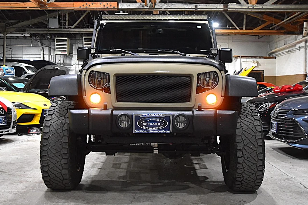 2018 Jeep JL Wrangler - Image 3 of 31
