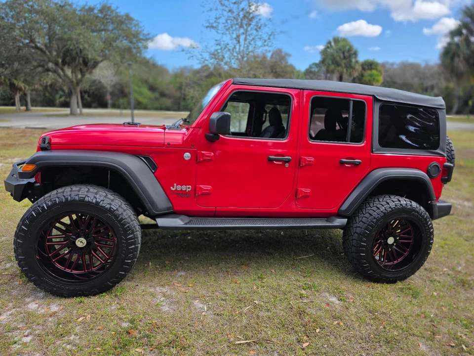 2018 Jeep Wrangler - Image 14 of 31