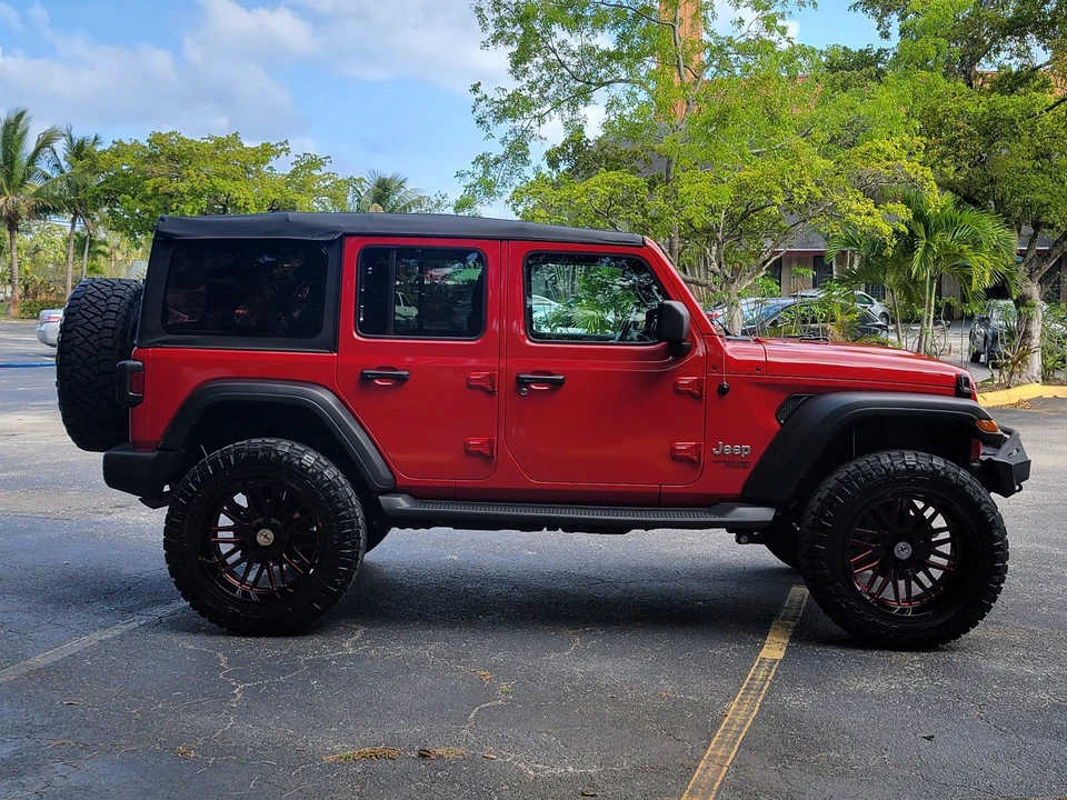 2018 Jeep Wrangler - Image 8 of 31