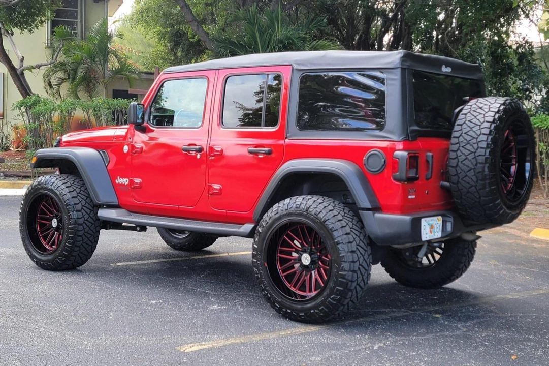 2018 Jeep Wrangler - Image 4 of 31