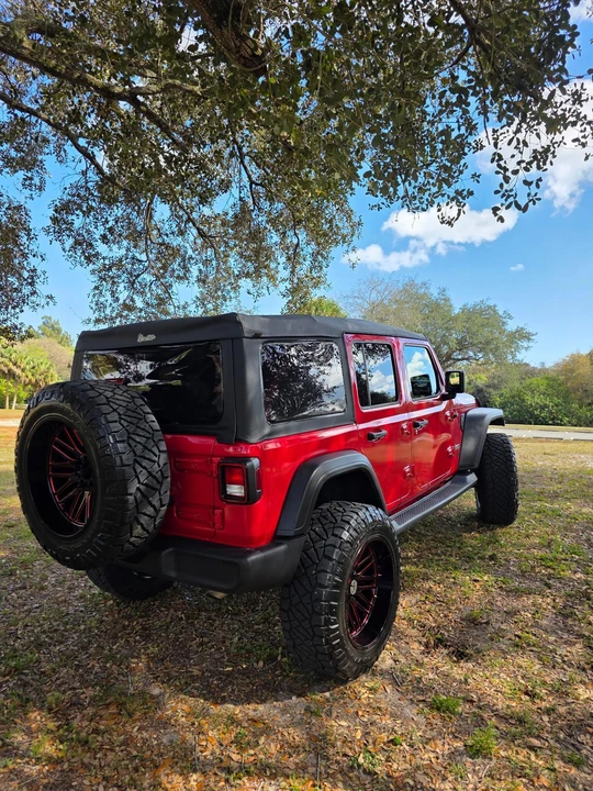 2018 Jeep Wrangler - Image 10 of 31