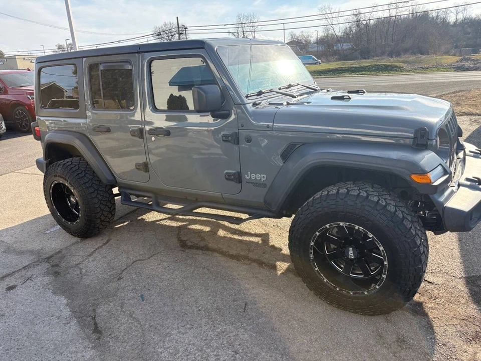 2018 Jeep JL Wrangler - Image 4 of 12