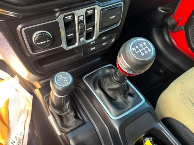 2018 Jeep JK Wrangler - Image 14 of 20