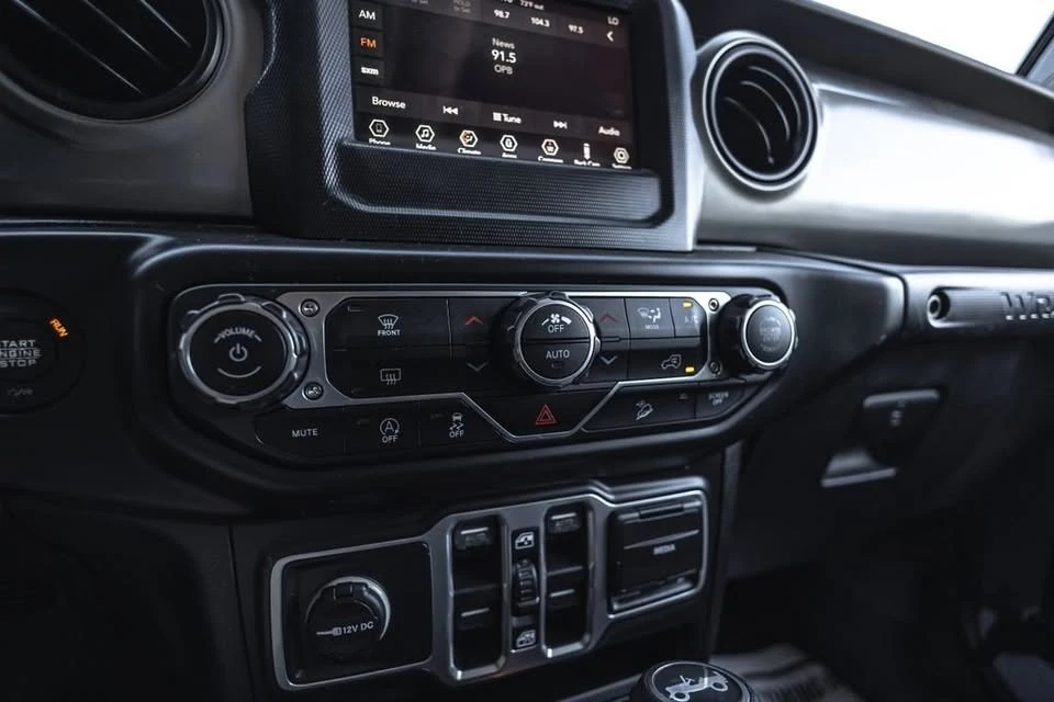 2018 Jeep JK Wrangler - Image 12 of 20