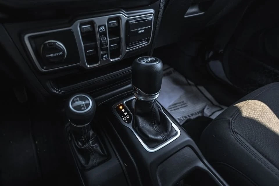 2018 Jeep JK Wrangler - Image 15 of 20