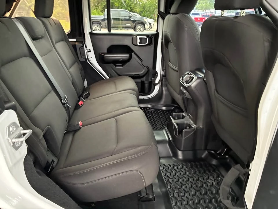2018 Jeep JK Wrangler - Image 10 of 11