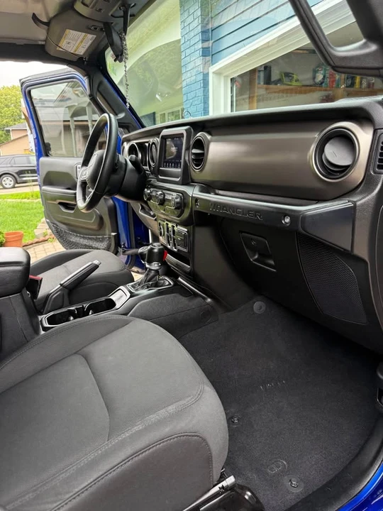 2018 Jeep Wrangler - Image 2 of 9