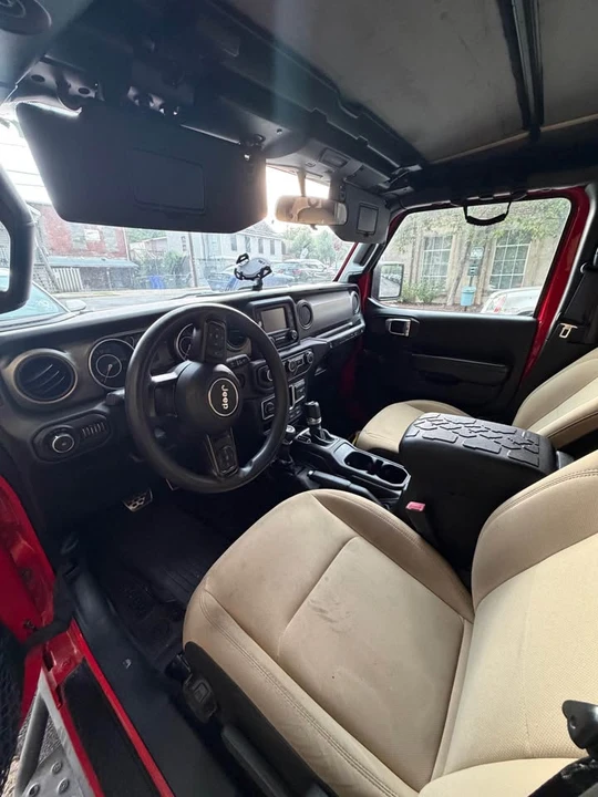 2018 Jeep JK Wrangler - Image 4 of 5