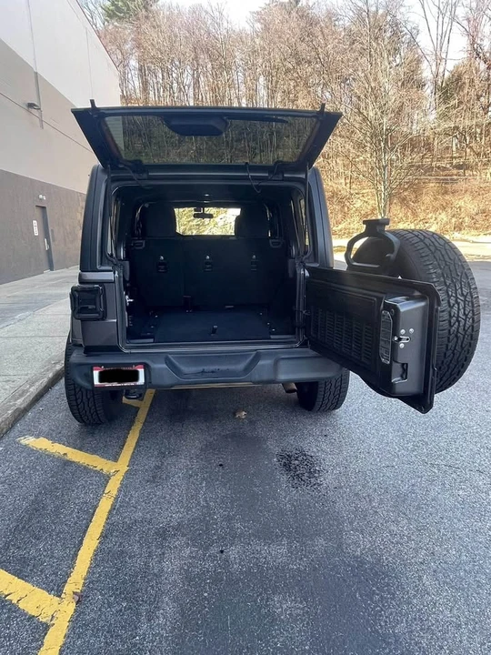 2018 Jeep JK Wrangler - Image 16 of 18