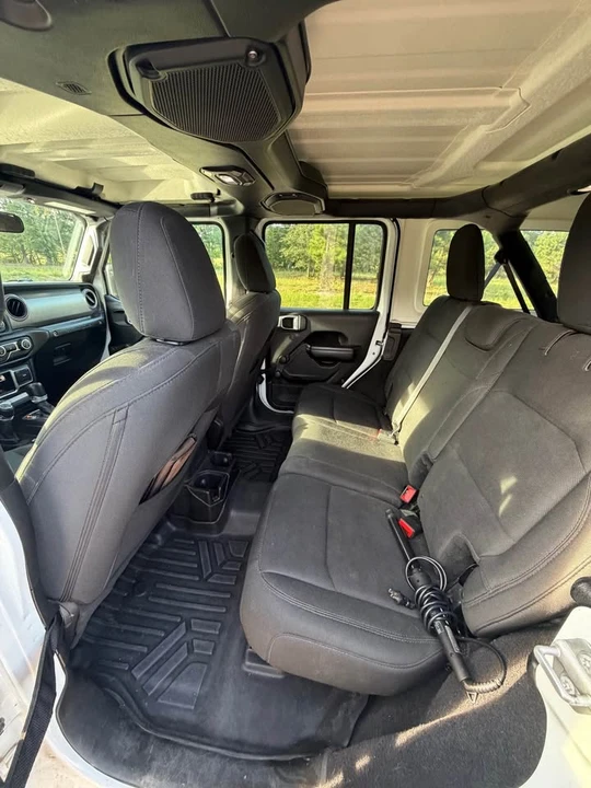 2018 Jeep JK Wrangler - Image 9 of 10