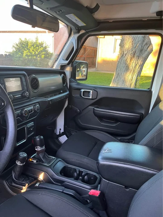 2018 Jeep Wrangler - Image 5 of 13