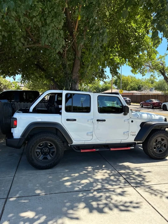 2018 Jeep Wrangler - Image 12 of 13