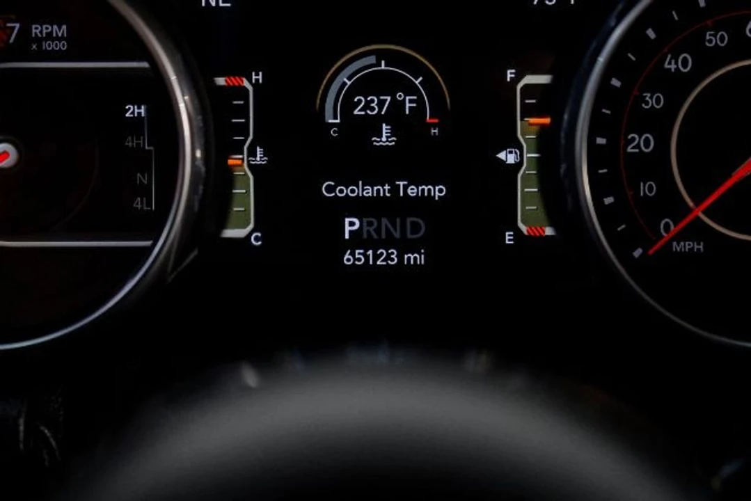 2018 Jeep Wrangler - Image 25 of 31