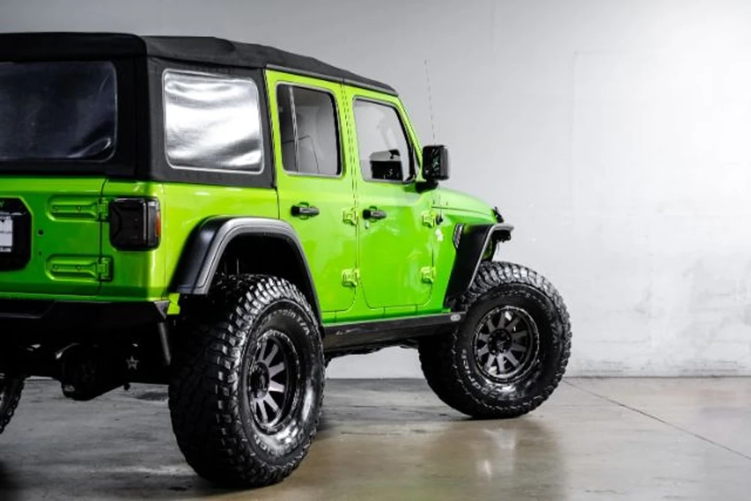 2018 Jeep Wrangler - Image 12 of 31