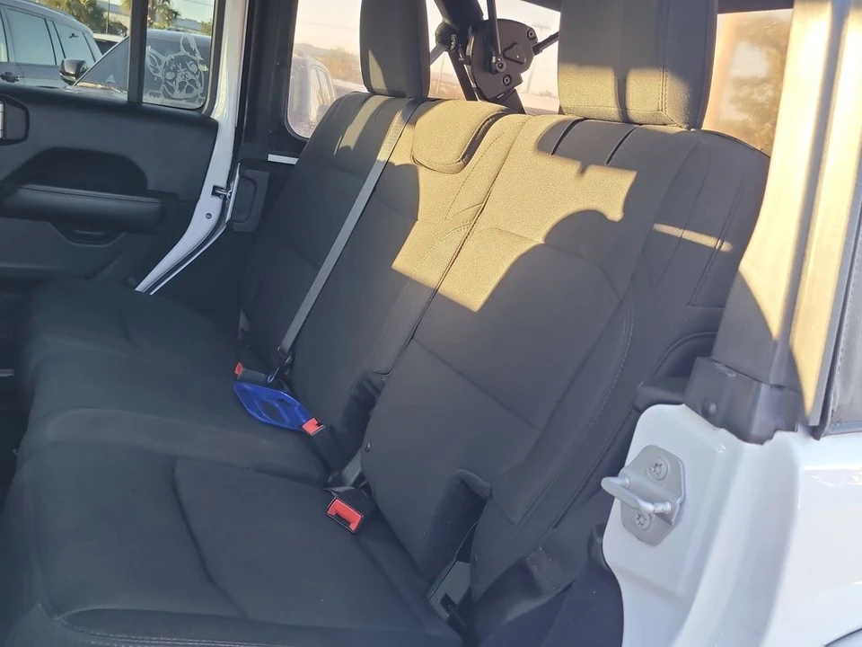2018 Jeep Wrangler - Image 11 of 12