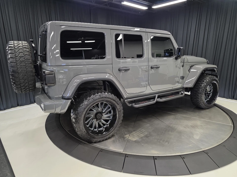 2018 Jeep Wrangler - Image 10 of 12