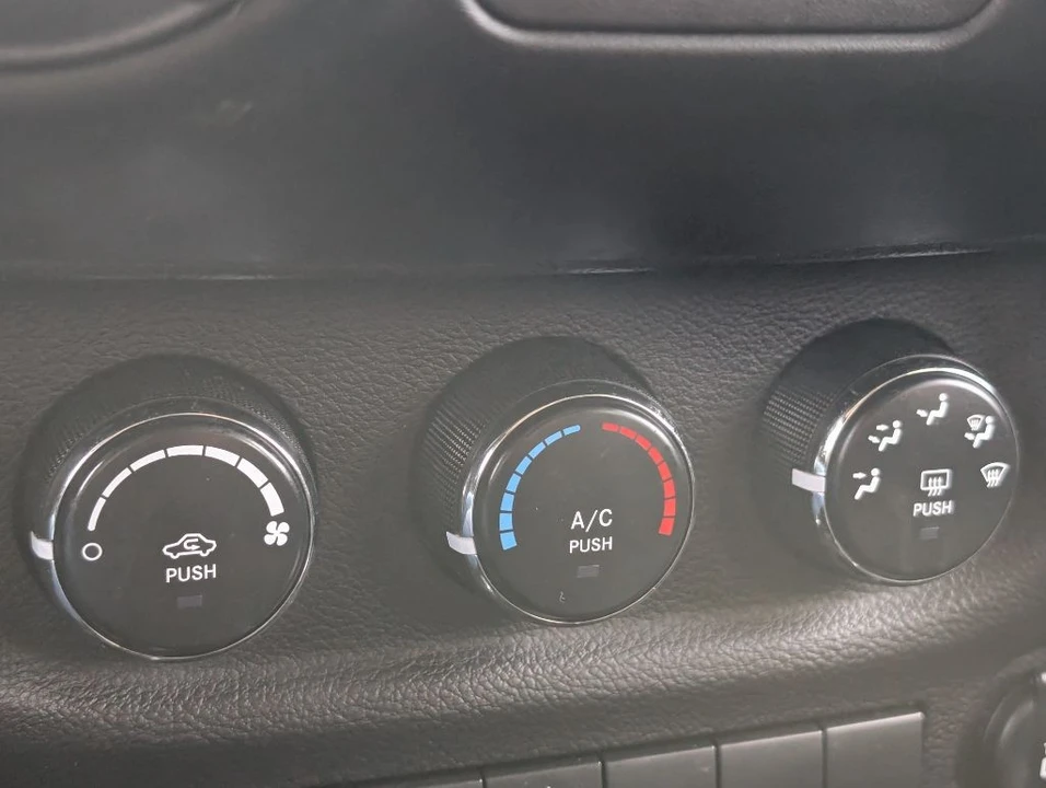 2018 Jeep JK Wrangler - Image 16 of 21