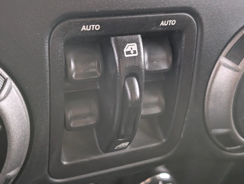 2018 Jeep JK Wrangler - Image 15 of 21