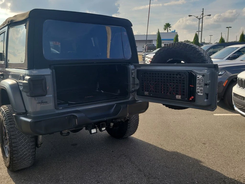 2018 Jeep JL Wrangler - Image 7 of 12