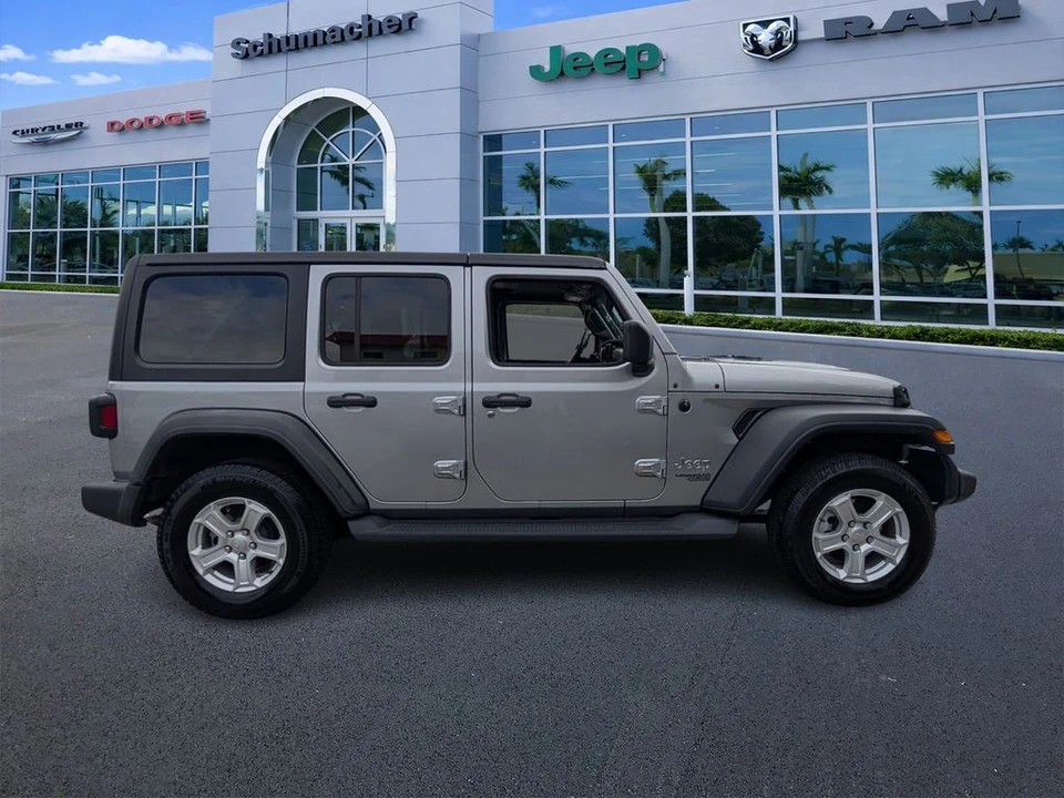 2018 Jeep Wrangler - Image 8 of 30