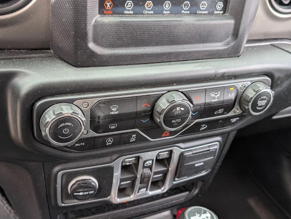 2018 Jeep Wrangler - Image 20 of 30