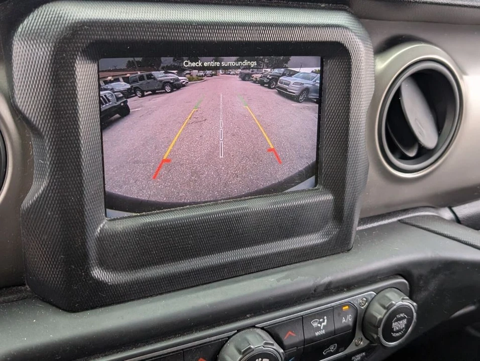 2018 Jeep Wrangler - Image 21 of 30